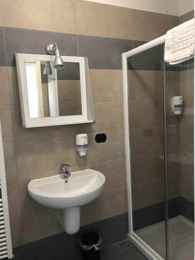 Hostel Cascina Monte Diviso Gallarate 0*,